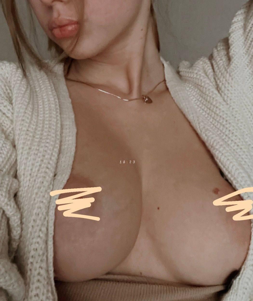 Aangielss / Vot_blin.ok / blinok Nackte Patreon-Leaks 4