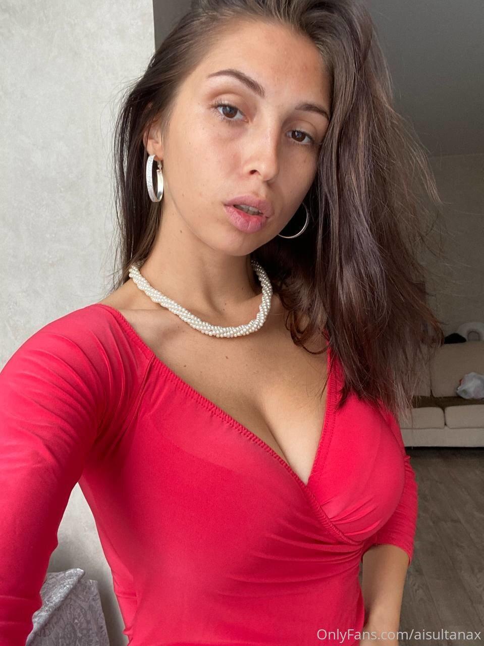 aisultana / aisux Nude OnlyFans Leaks 1