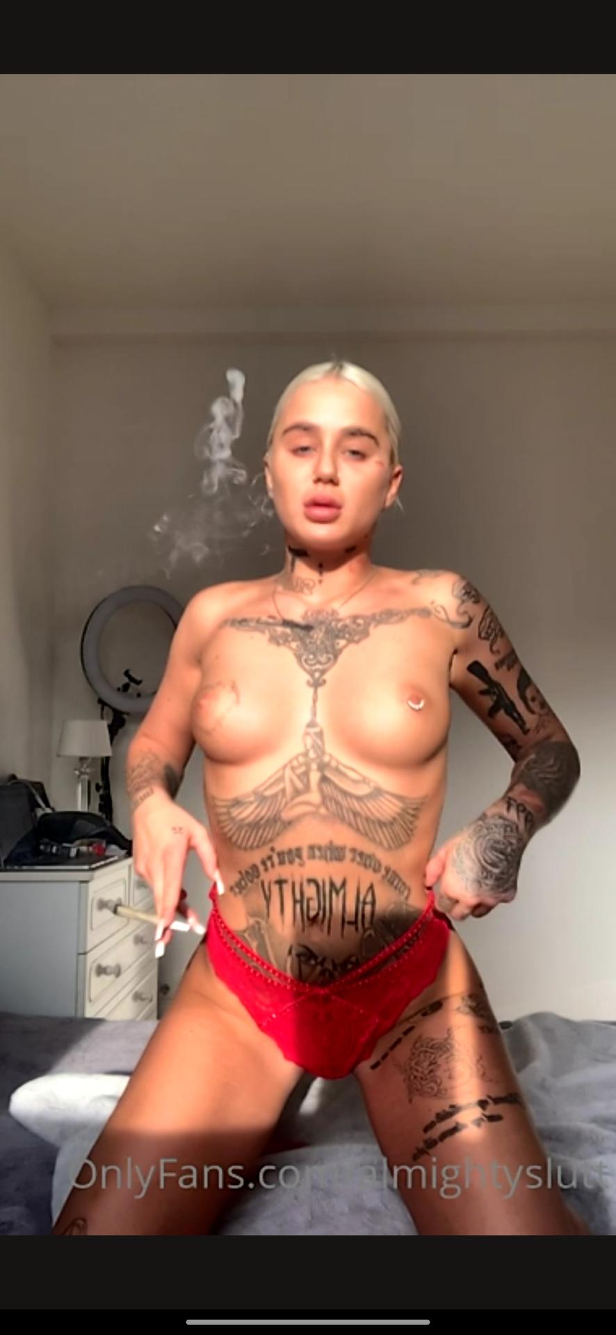 Almightyslutt / Amy Almighty Nackte OnlyFans Leaks 1