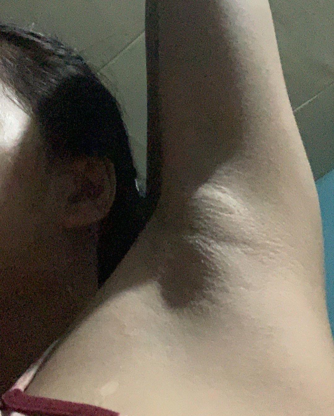 Achselhöhlen-Fetisch / nextdoormisha Nude OnlyFans Leaks 1
