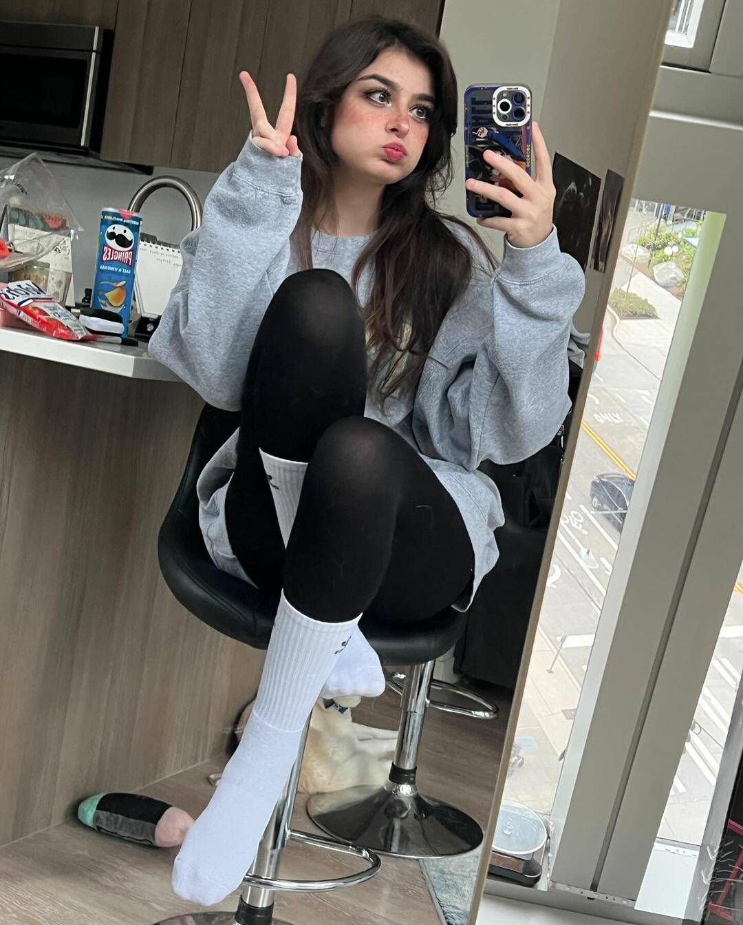 ARUUU / malachitexd Nackte OnlyFans Leaks 1