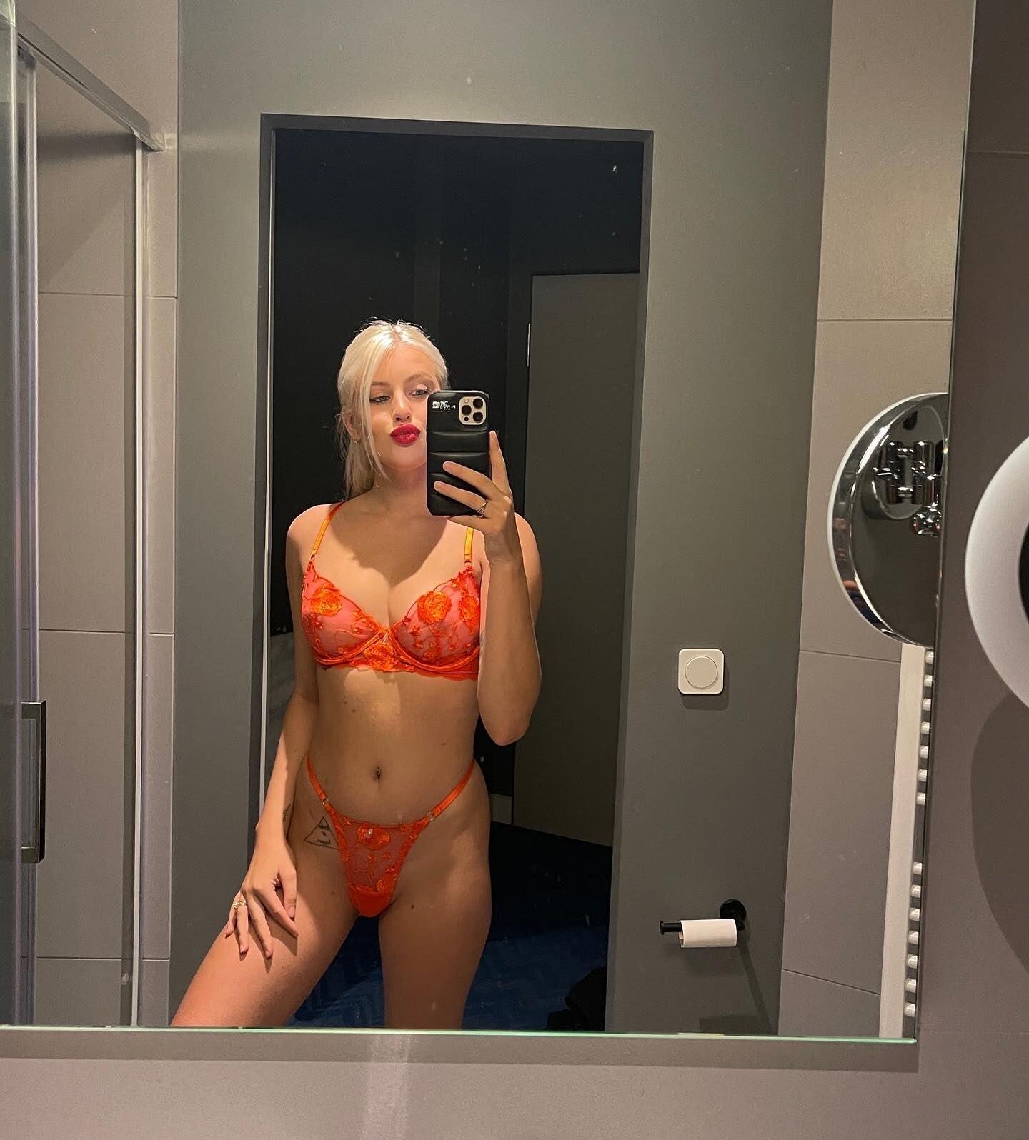 Blondyqueen69 / Chloe Verhagen / blondyqueen Nackte OnlyFans Leaks 1