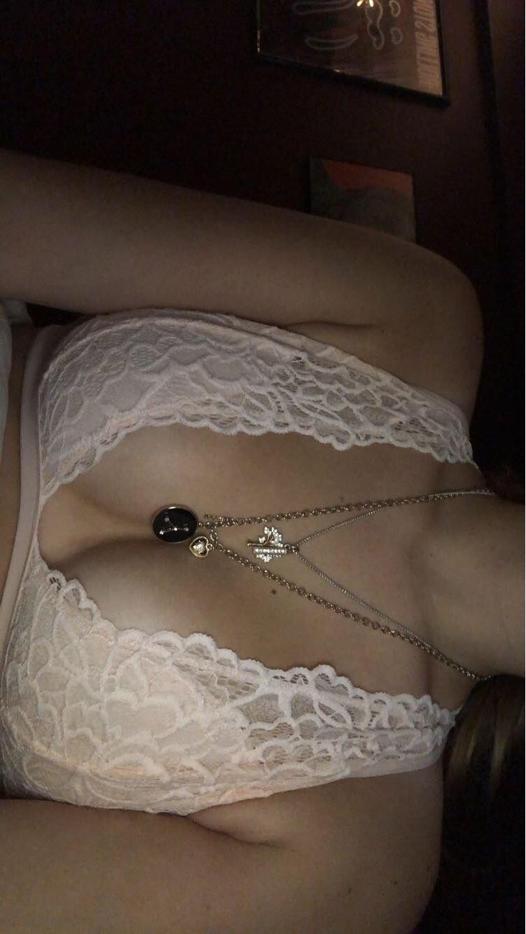 Emo.fio / babyybunnyy Nackte OnlyFans Leaks 1