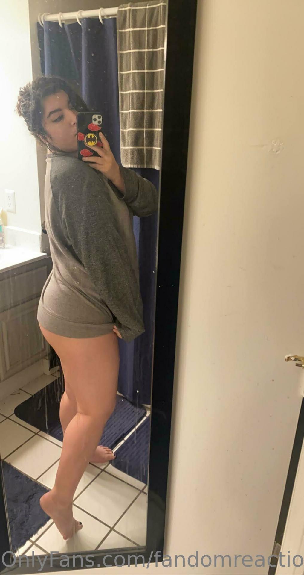 FandomReactions Nackte OnlyFans Leaks 1
