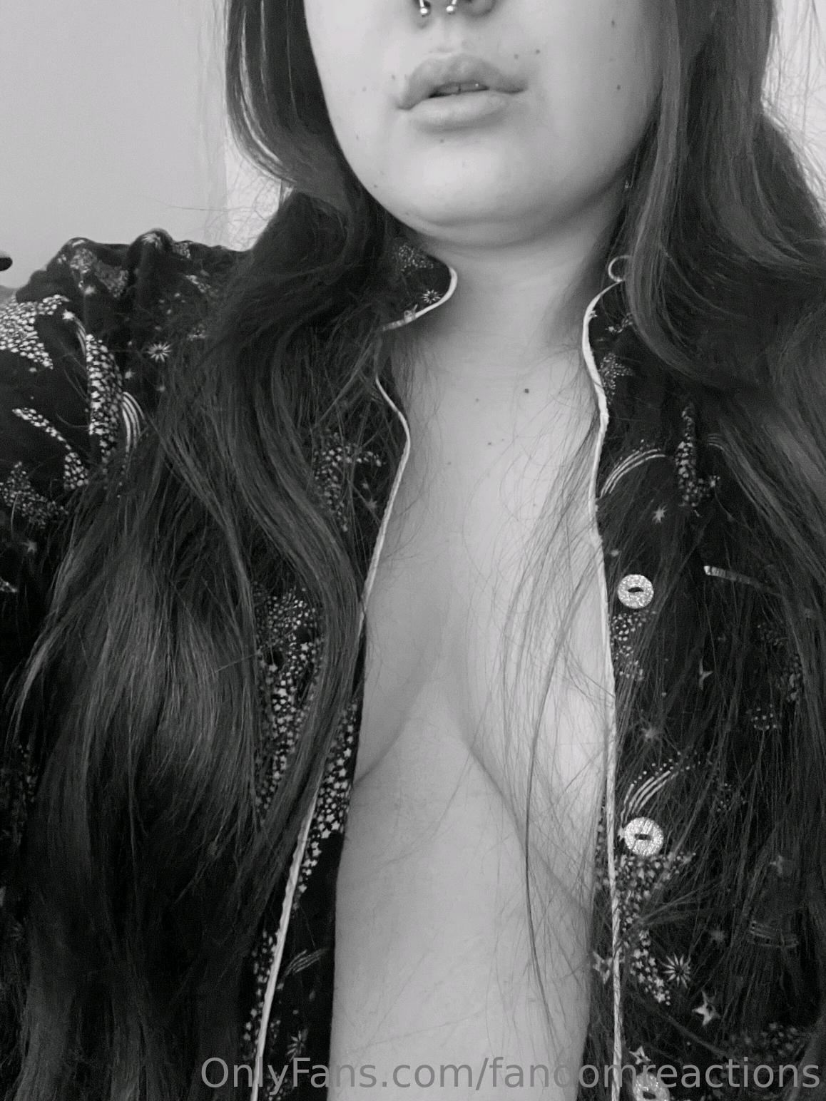 FandomReactions Nackte OnlyFans Leaks 1