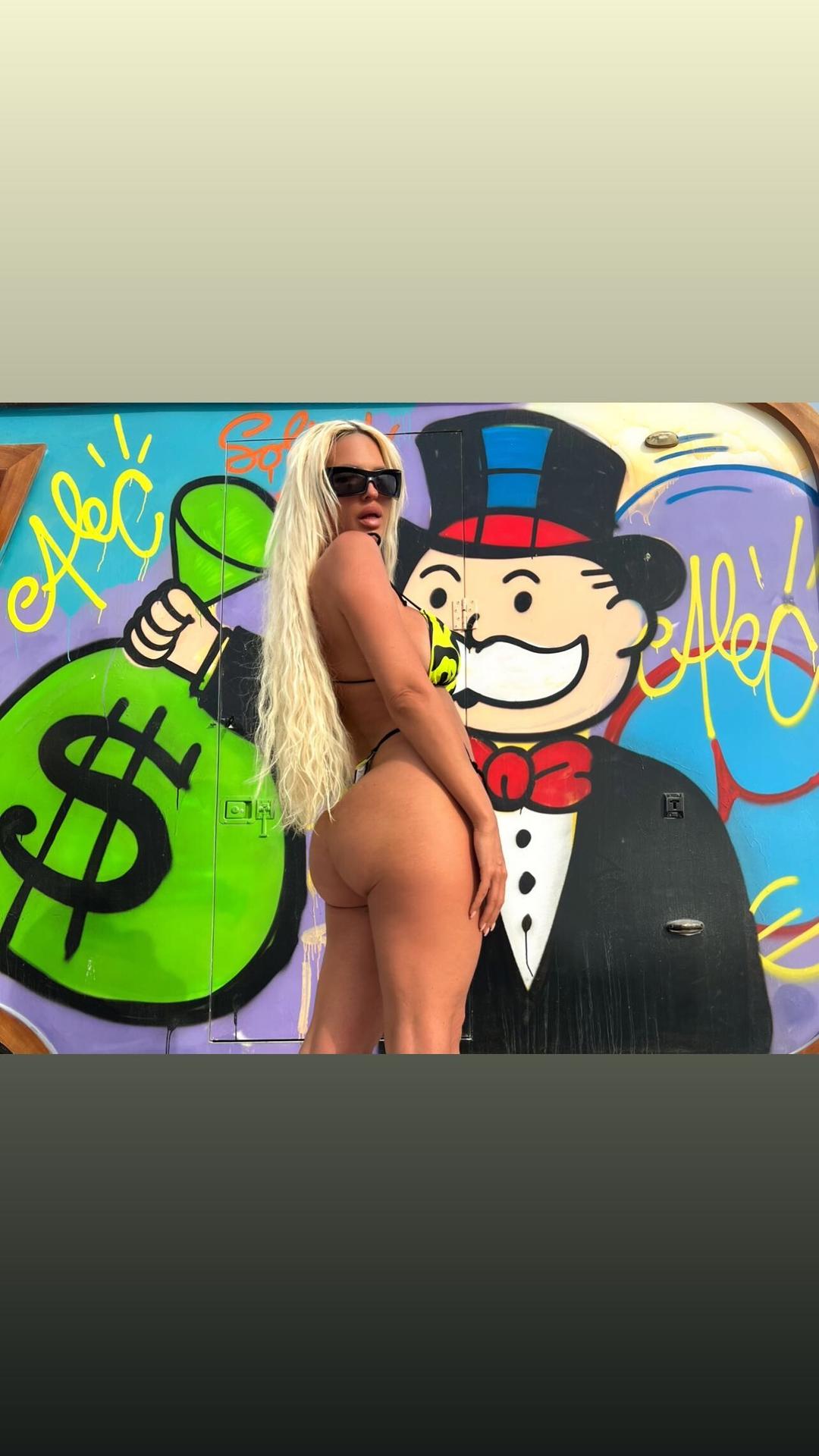 Jelena Karleusa / karleusa Nackte OnlyFans Leaks 1