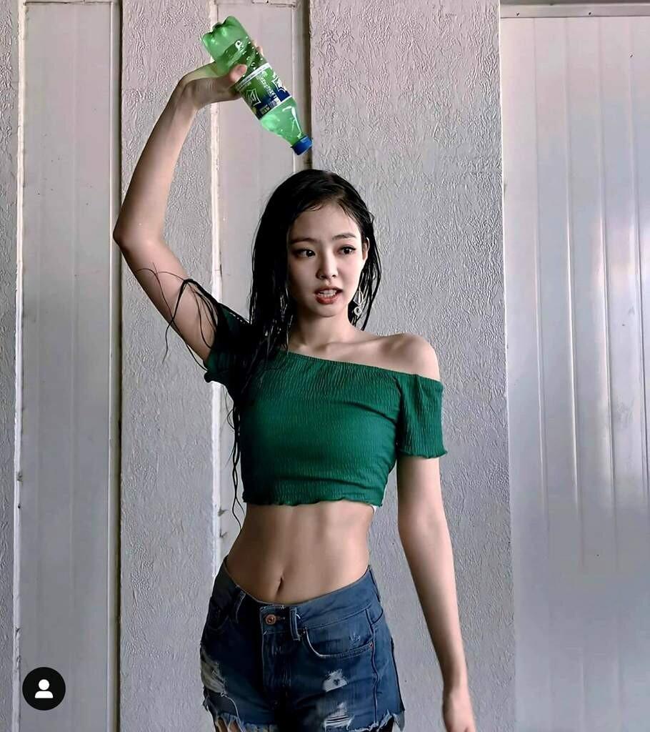 Blackpink / Jennie | BLΛƆKPIИK / sheflieshigh Nude OnlyFans Leaks 1