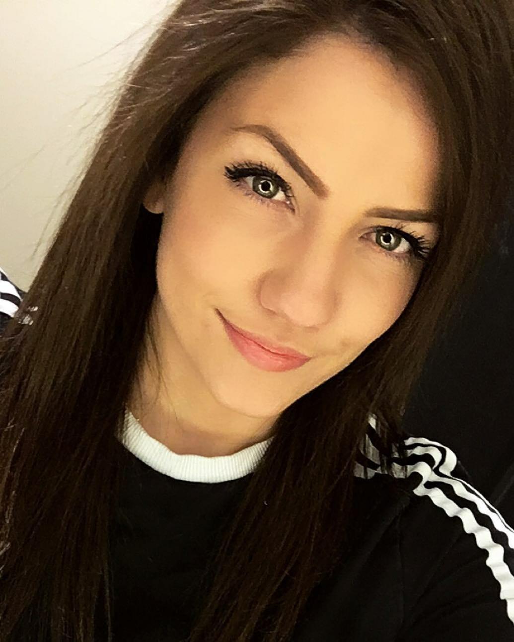 KayPea / goldeng1rl Nackte OnlyFans Leaks 1