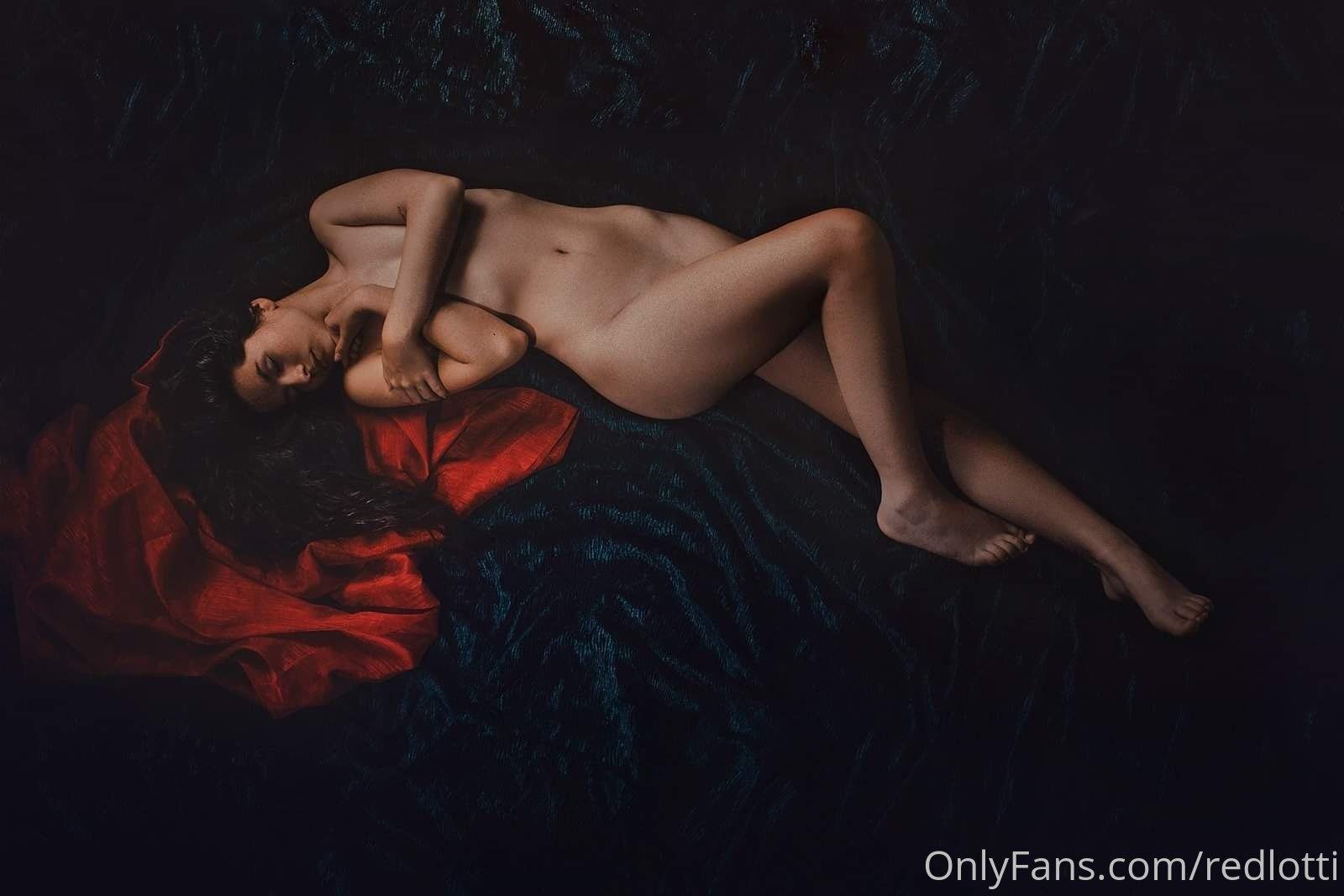 Lotti N / lorettasara_n / lorynem.nev.eth / lorynemeth / redlotti Nude OnlyFans Leaks 1