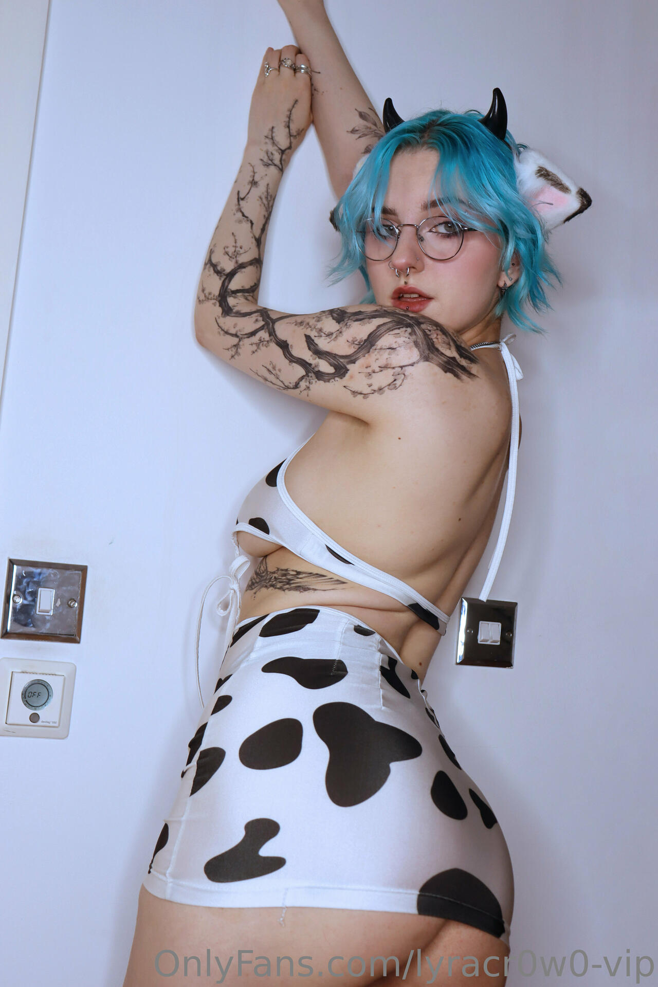 lyracr0w0 Nackte OnlyFans Leaks 1