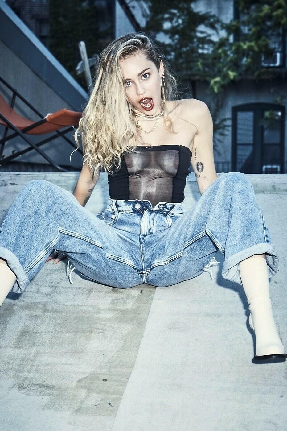 Miley Cyrus / mileycyrus Nackte OnlyFans Leaks 1