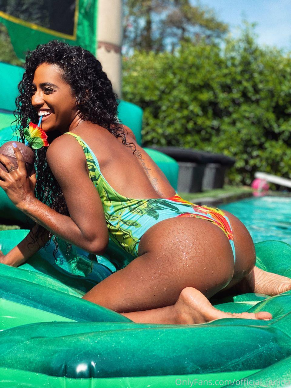Offizielle Janina / official_janina Nackte OnlyFans Leaks 1