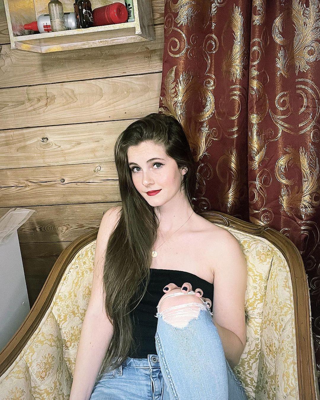 Rapunzel1333 Nackte OnlyFans Leaks 1