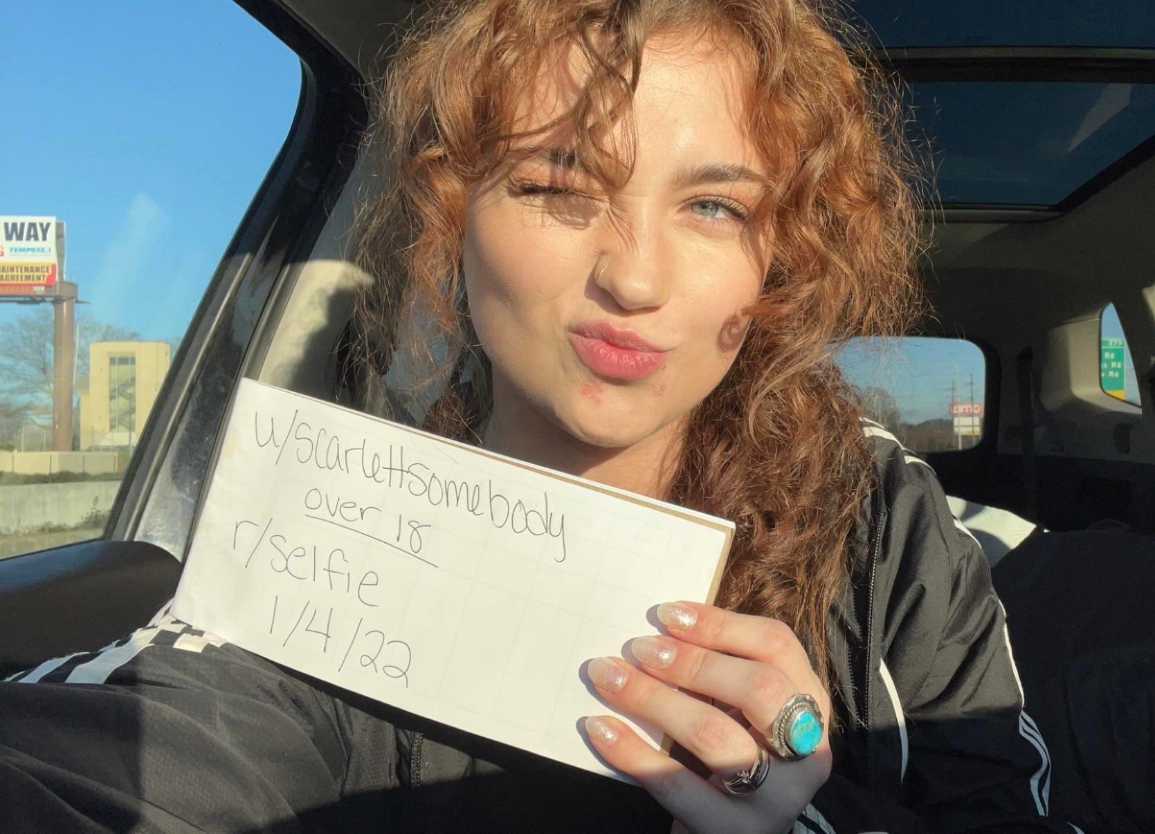 Scarlett Fievre / Scarlett_Somebody / scarlettsnow69 Nackte OnlyFans Leaks 1