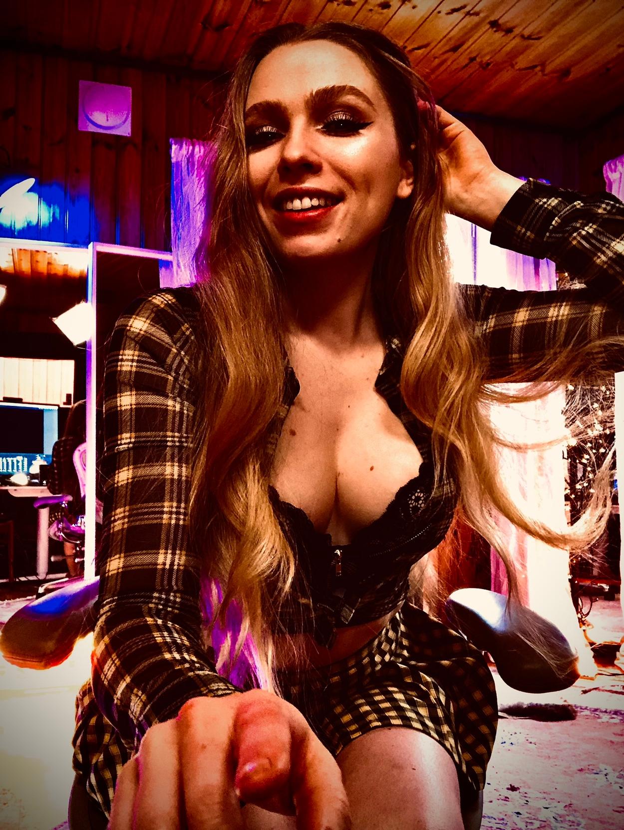 Siris / sirililia Nackte Patreon-Leaks 1