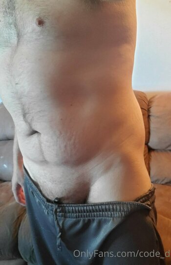 code_d Nackt-Leaks Foto 10