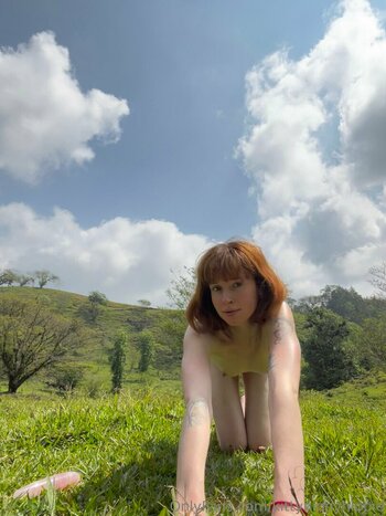kittynippyhippie / littlenippyhippie Nackt-Leaks OnlyFans Foto 33
