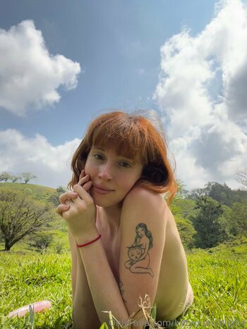 kittynippyhippie / littlenippyhippie Nackt-Leaks OnlyFans Foto 37