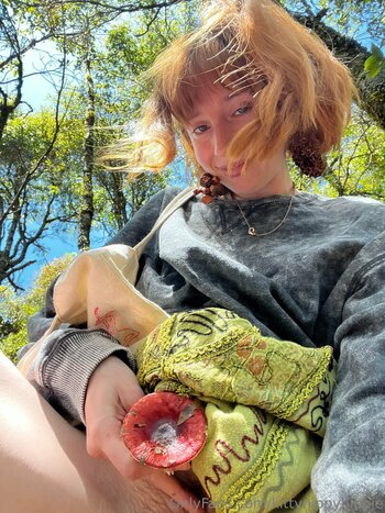 kittynippyhippie / littlenippyhippie Nackt-Leaks OnlyFans Foto 46