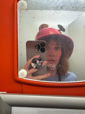 kittynippyhippie / littlenippyhippie Nackt-Leaks OnlyFans Foto 60