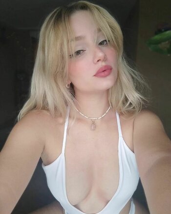 Pixiecatt / Kiki Sakura / _pixie__cat_ Nackt-Leaks OnlyFans Foto 17