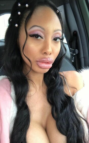 Ruby Sunset / realrubysunset / rubydollsunset / rubydollsunsetpromo Nackt-Leaks OnlyFans Foto 2