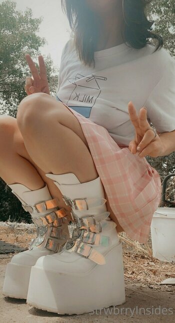 viinusflytrap Nackt-Leaks Foto 1