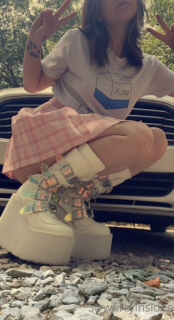 viinusflytrap Nackt-Leaks Foto 8