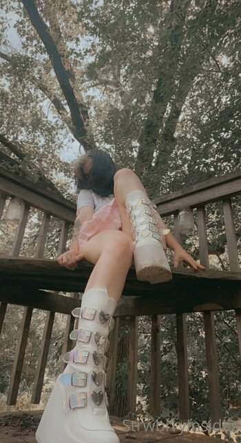 viinusflytrap Nackt-Leaks Foto 12