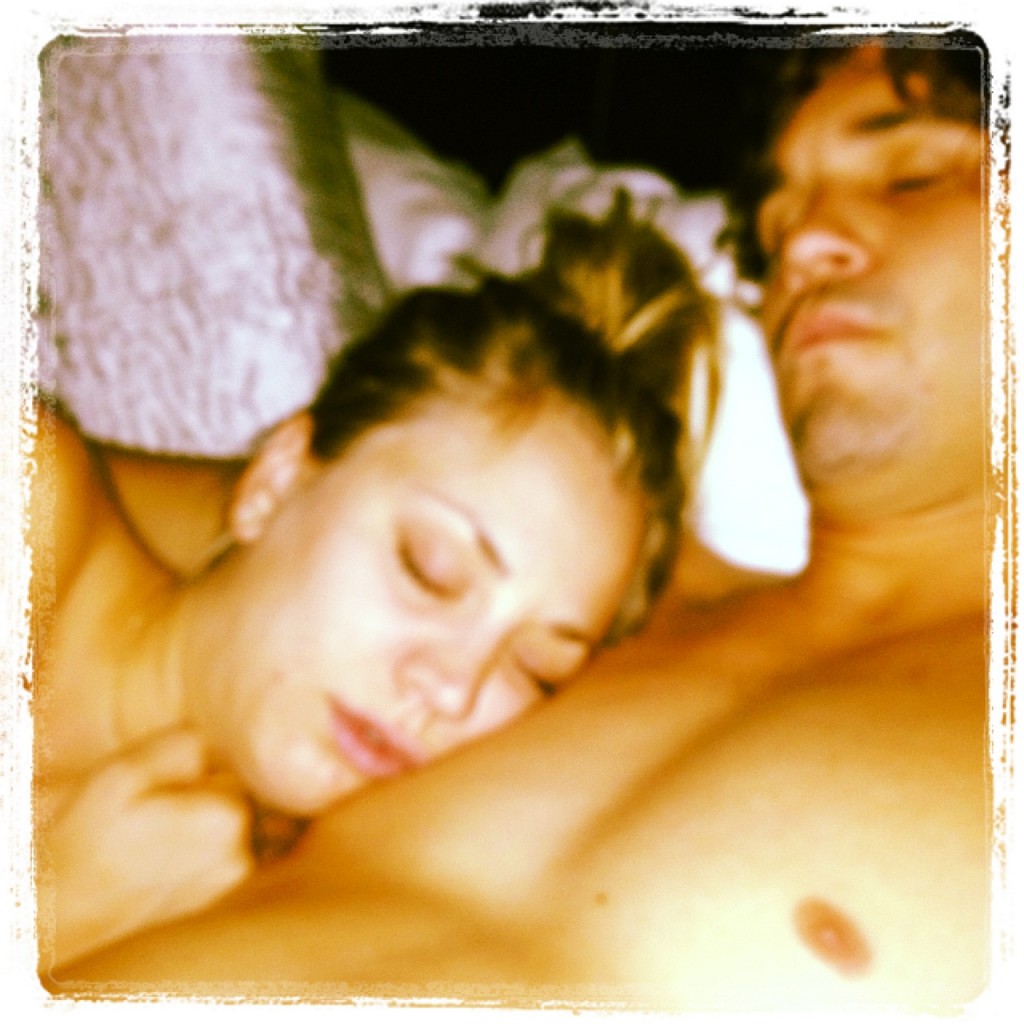 Kaley Cuoco Nackt Durchgesickert 12