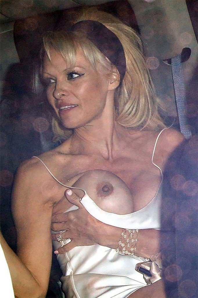 Pamela Anderson Nackt 01