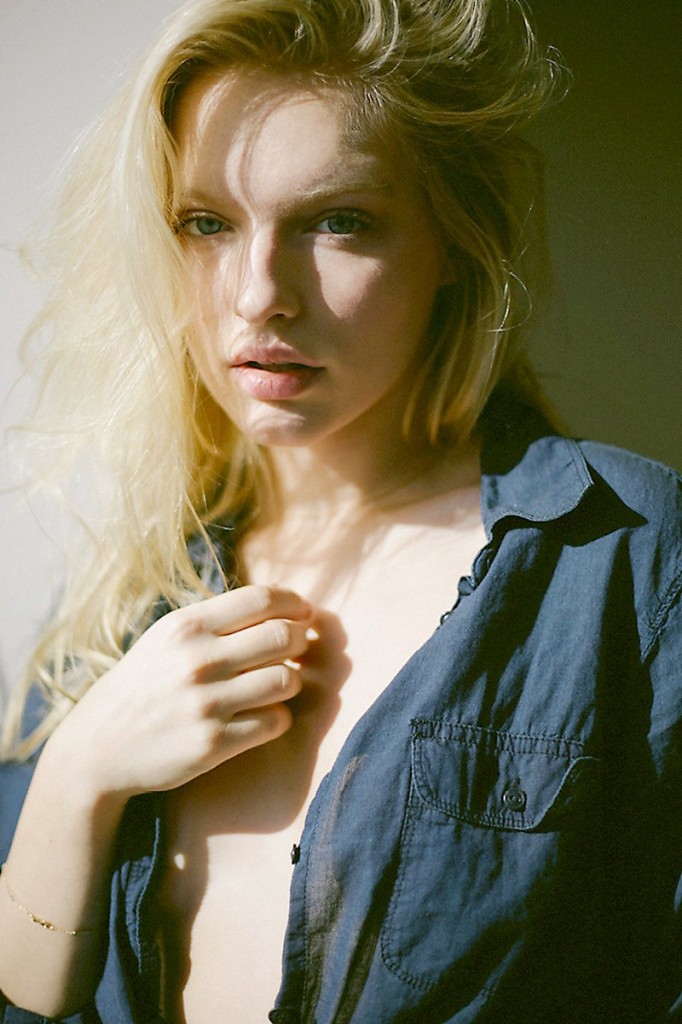 Isabella Farrel Nackt 05