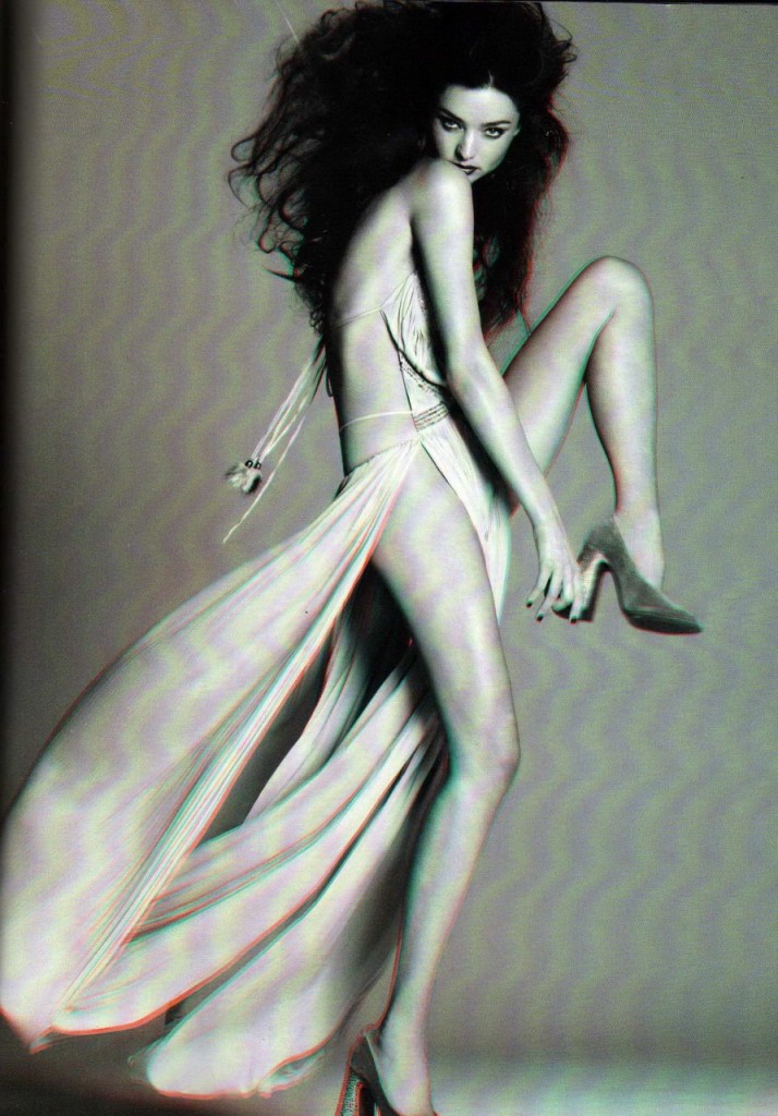 Miranda Kerr Topless 3D 09