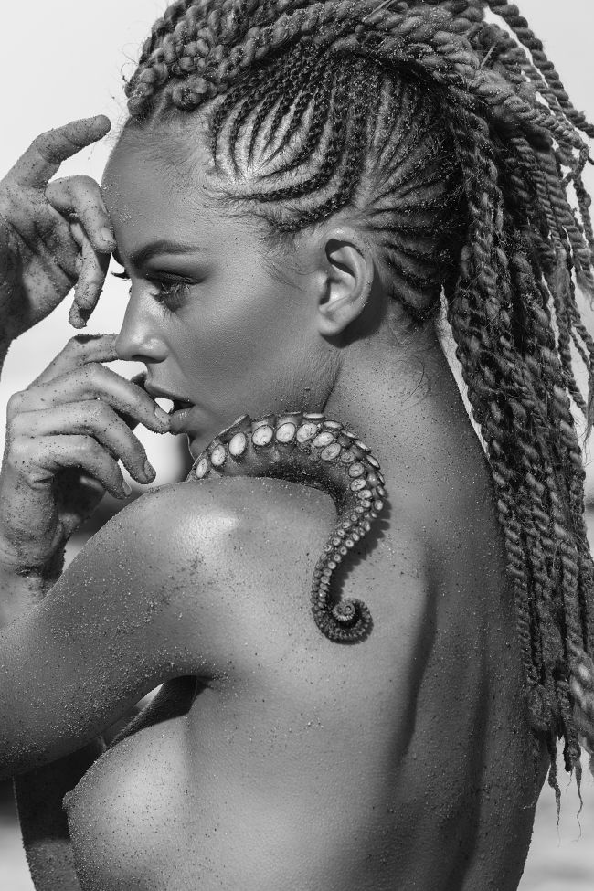 Lindsay-Hancock-Topless-2