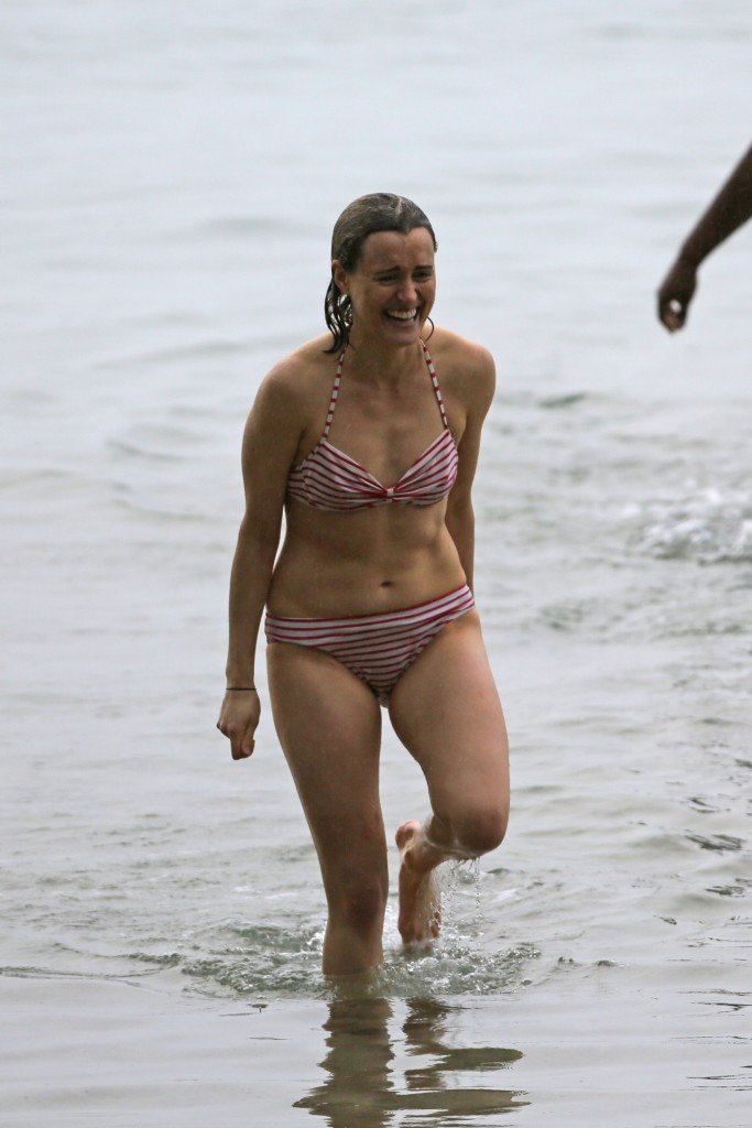 Taylor-Schilling-in-a-Bikini-2