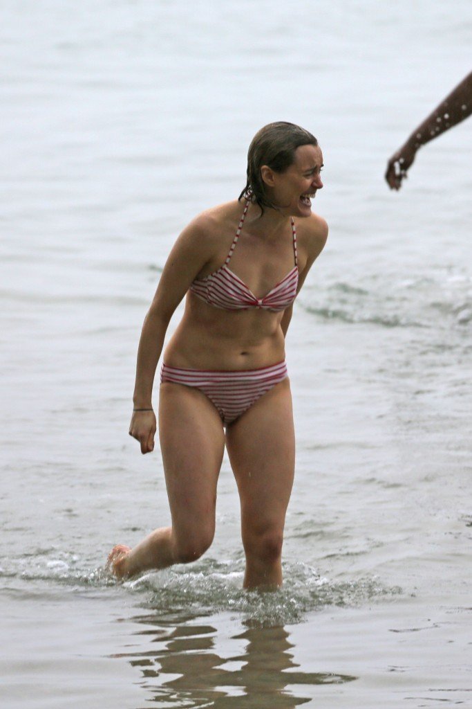 Taylor-Schilling-in-a-Bikini-20