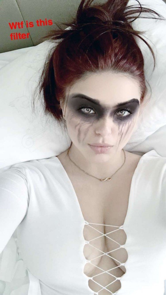Ariel Winter Sexy 2