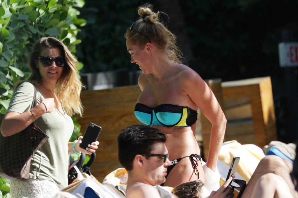 Aisleyne Horgan-Wallace im Bikini 3
