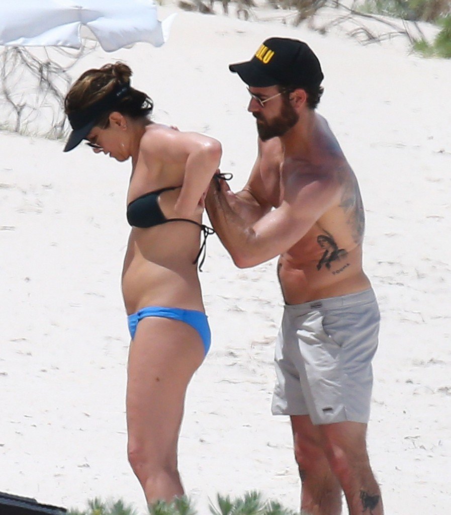 Jennifer Aniston im Bikini 7
