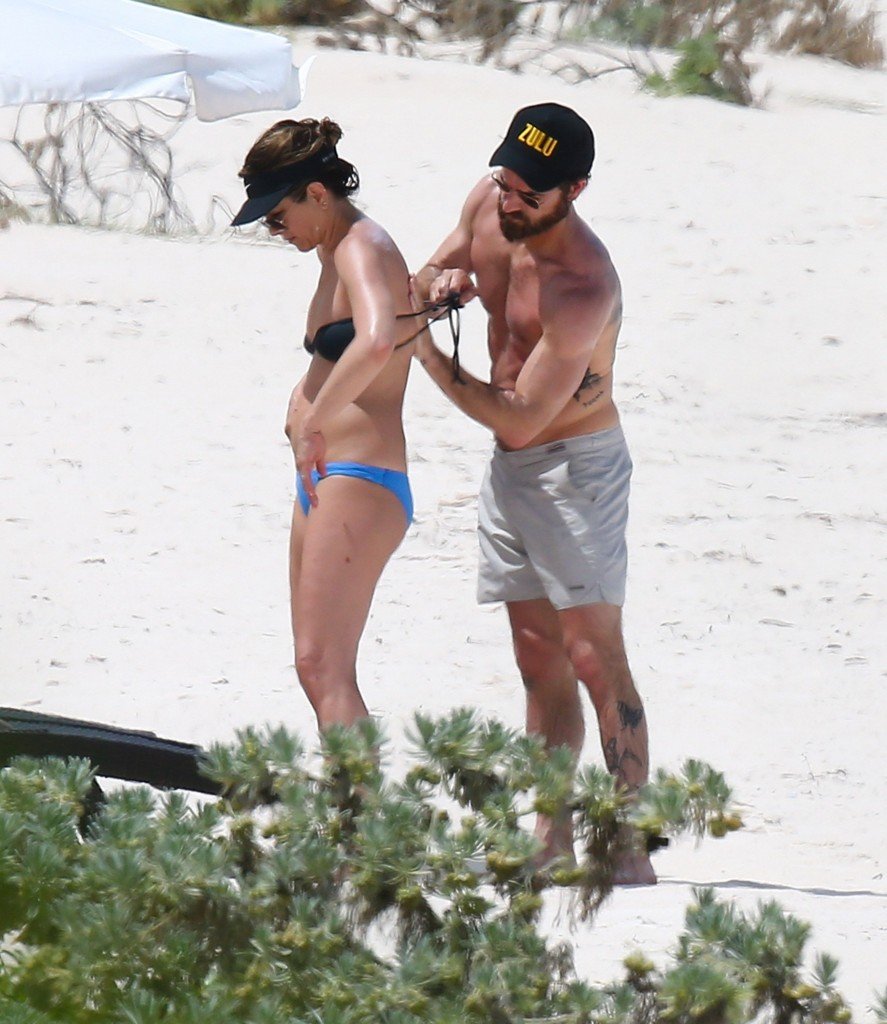 Jennifer Aniston im Bikini 8