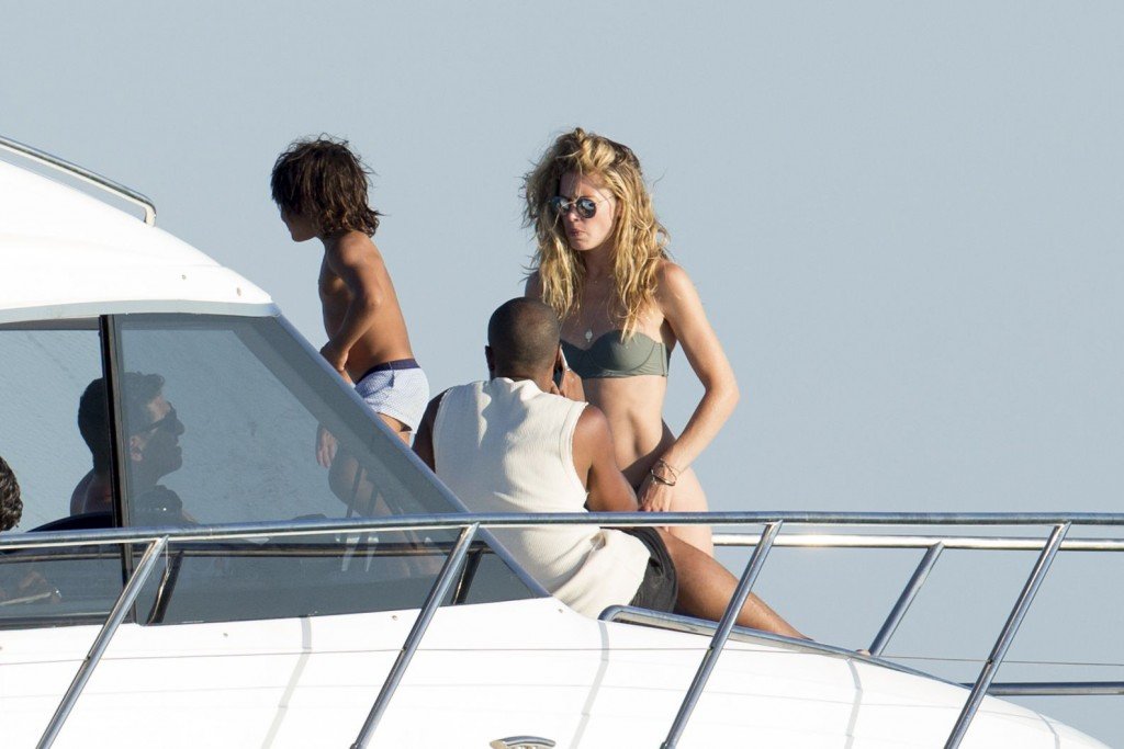 Doutzen Kroes Sexy 46