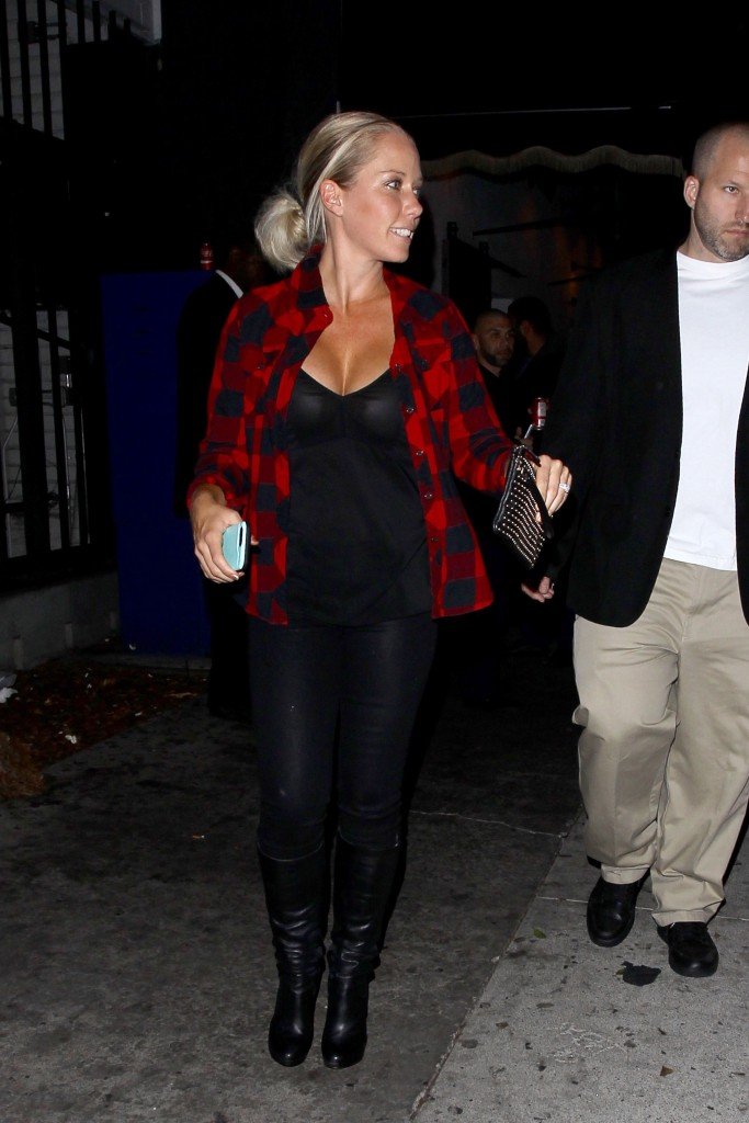 Kendra Wilkinson Durchsichtig 10