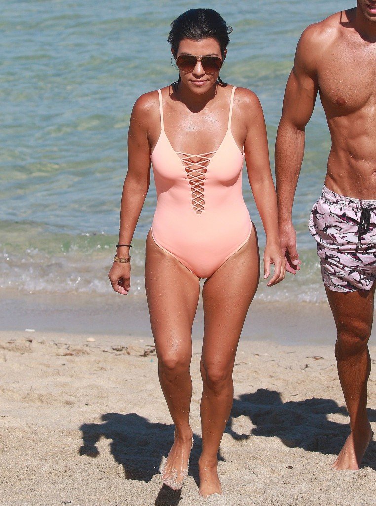 Kourtney Kardashian Sexy thefappening.so-31