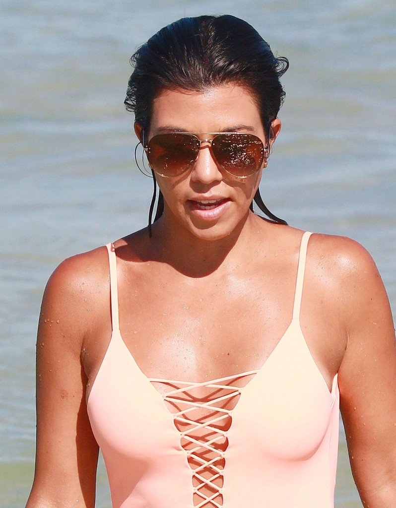 Kourtney Kardashian Sexy thefappening.so-32