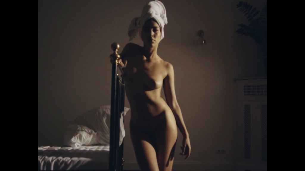 Alina Süggeler Nude & Sexy 20