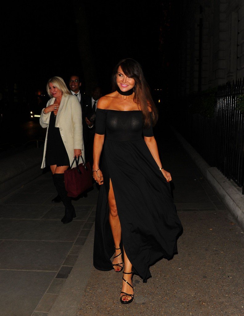 Lizzie Cundy Ohne Unterwäsche 10