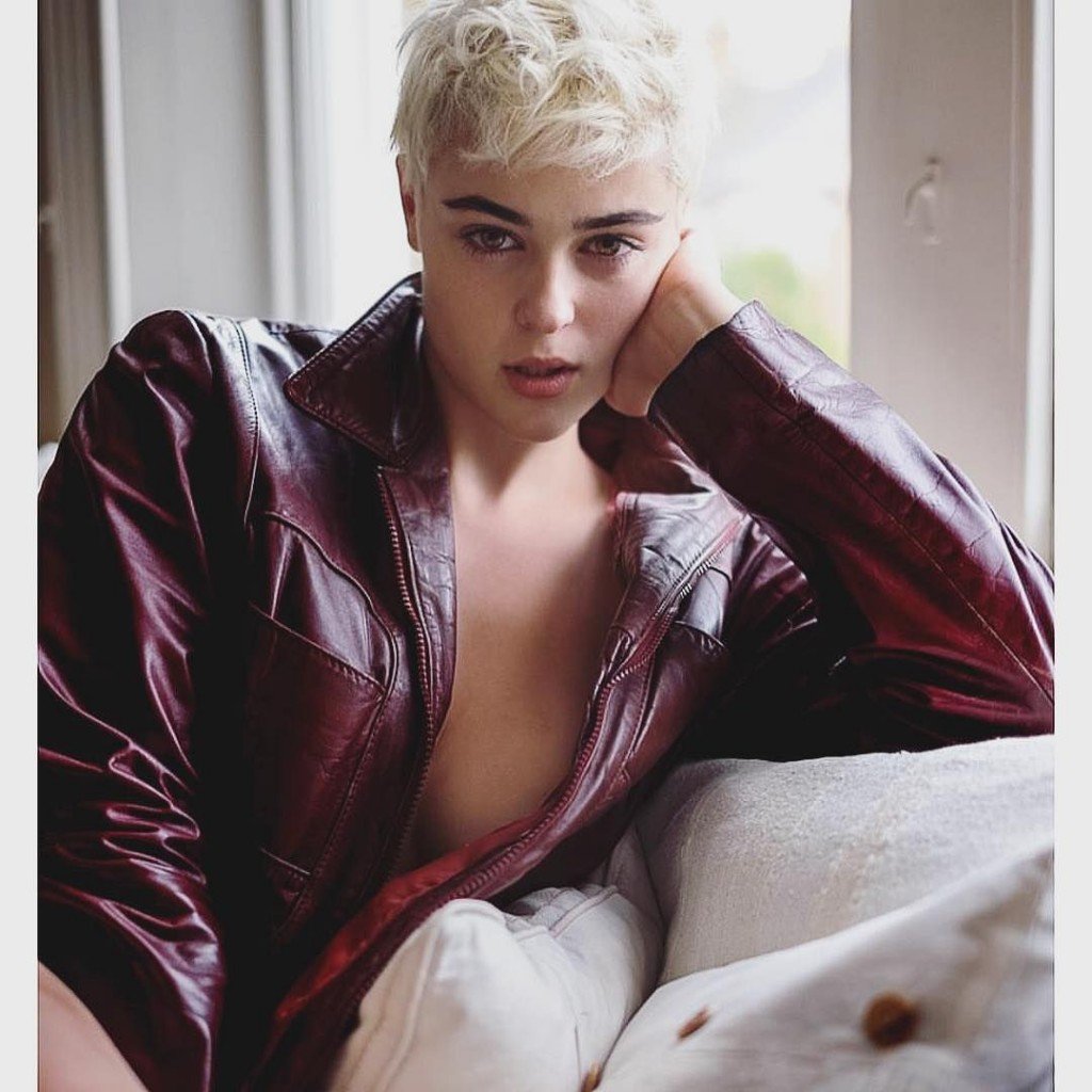 Stefania Ferrario Nackt & Sexy 10