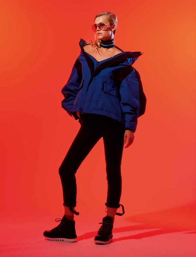 Toni Garrn Durchsichtig und Sexy 14
