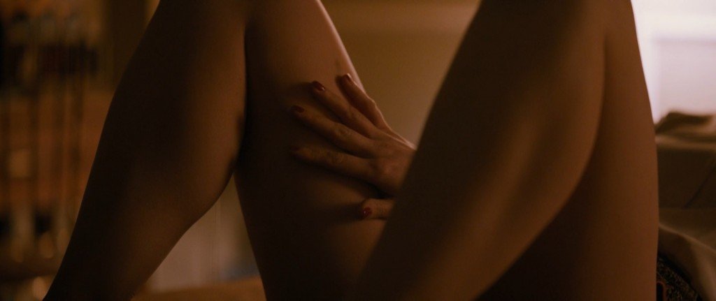 Jennifer Connelly, Valorie Curry Nude & Sexy thefappening.so 4