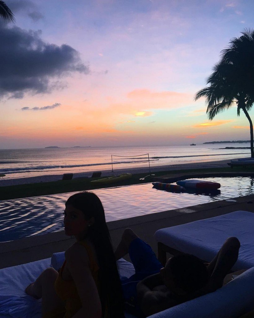 Kylie Jenner Sexy thefappening.so 1